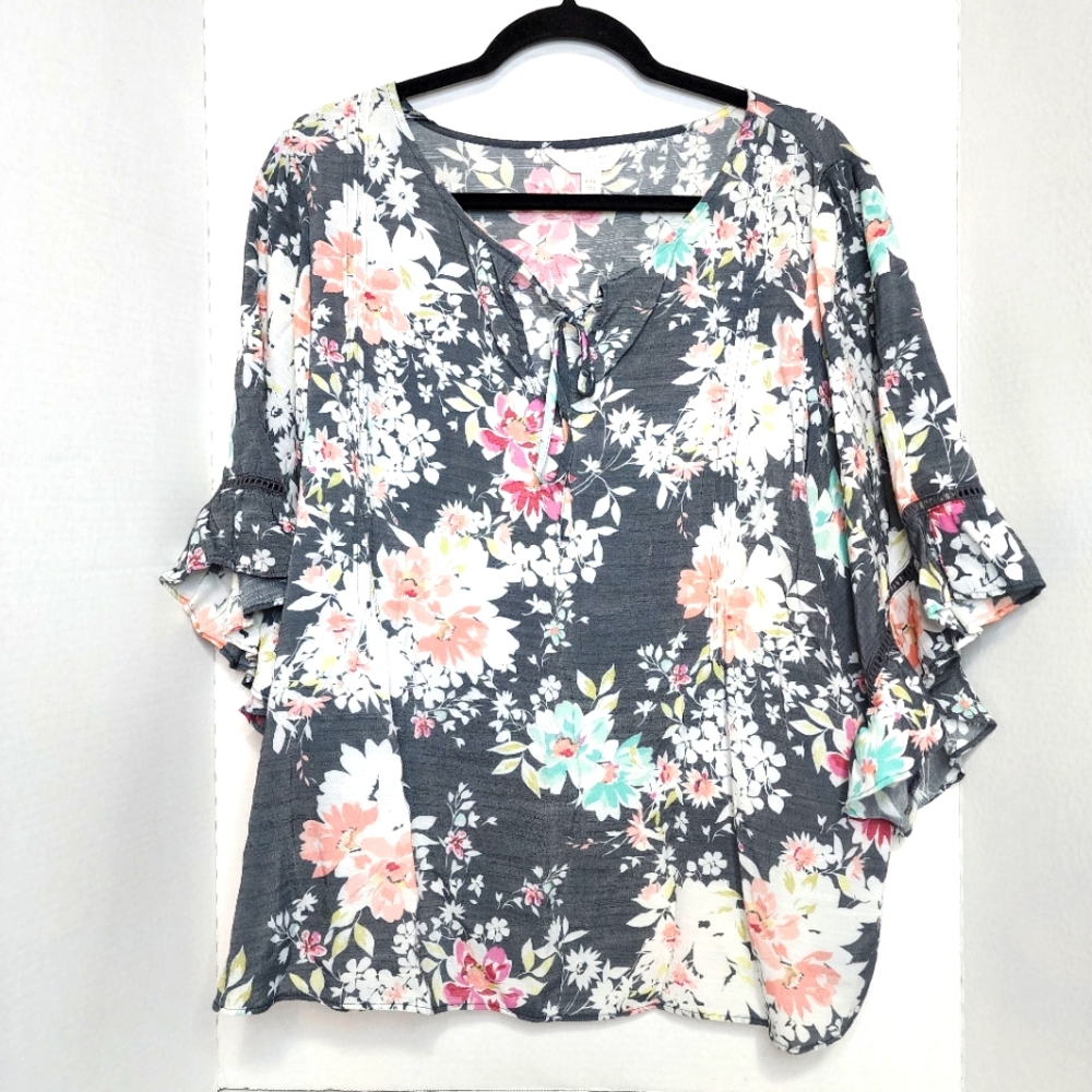 Lauren Conrad Floral Gray Women's Top